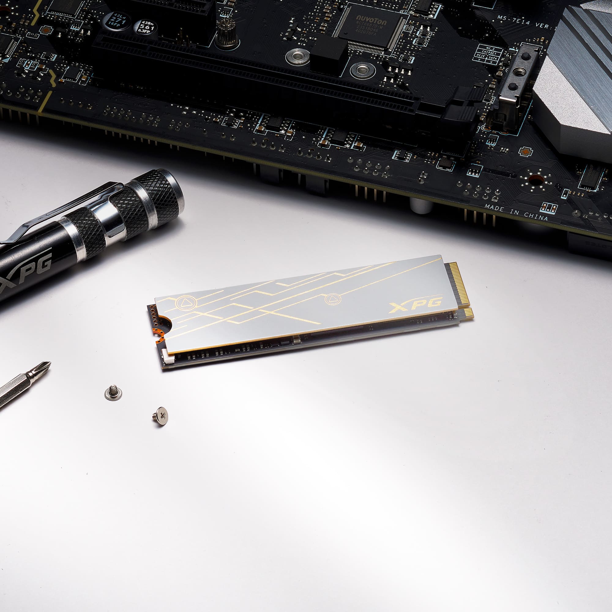 Твердотельный накопитель ADATA SMAR-980B-1TCS